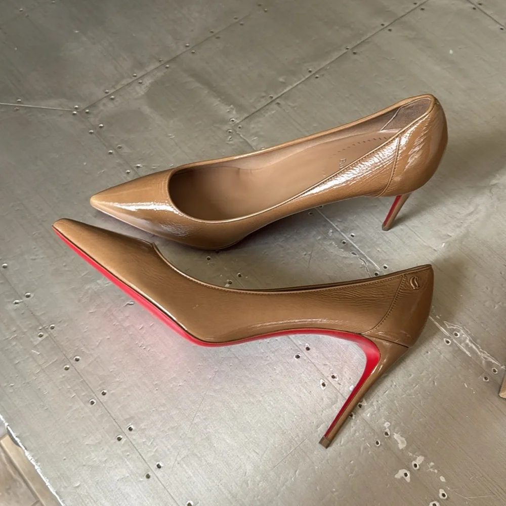 Christian Louboutin sporty Kate beige camel lionne stiletto sz 41